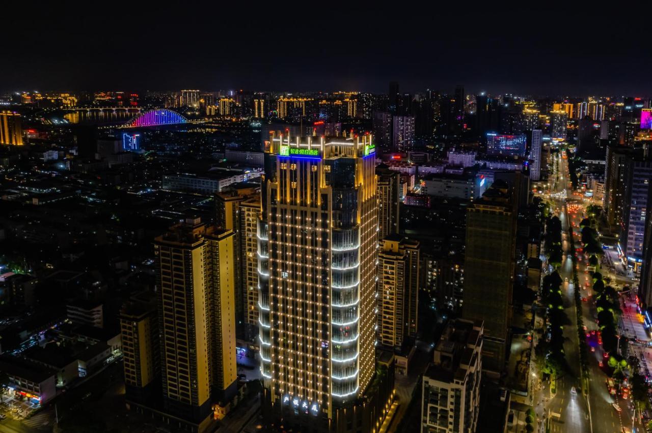 Holiday Inn Express Nanning Jiangnan By Ihg Экстерьер фото