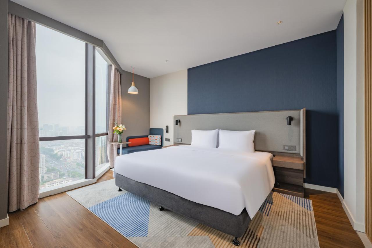 Holiday Inn Express Nanning Jiangnan By Ihg Экстерьер фото