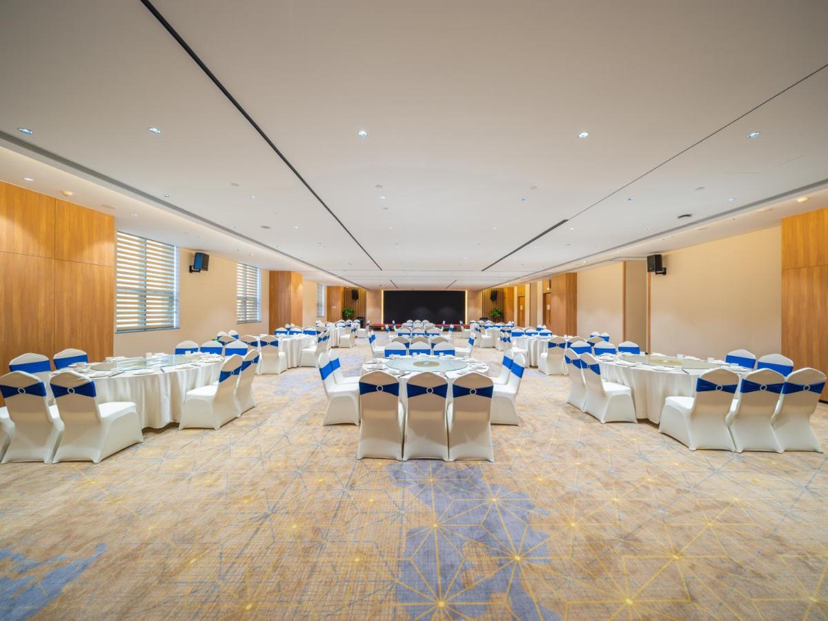 Holiday Inn Express Nanning Jiangnan By Ihg Экстерьер фото