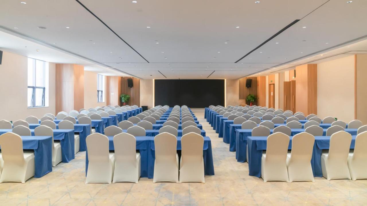 Holiday Inn Express Nanning Jiangnan By Ihg Экстерьер фото